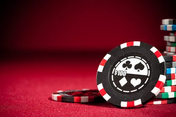Mobile phone displaying Evolution Gaming live table with betting interface
